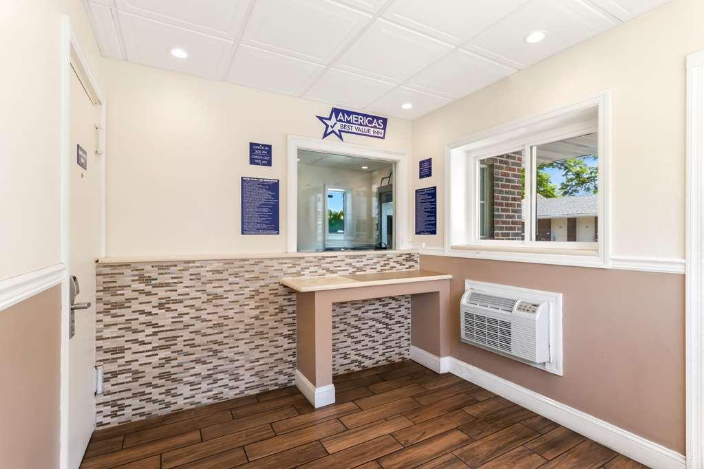 Americas Best Value Inn Avenel Woodbridge Wnętrze zdjęcie