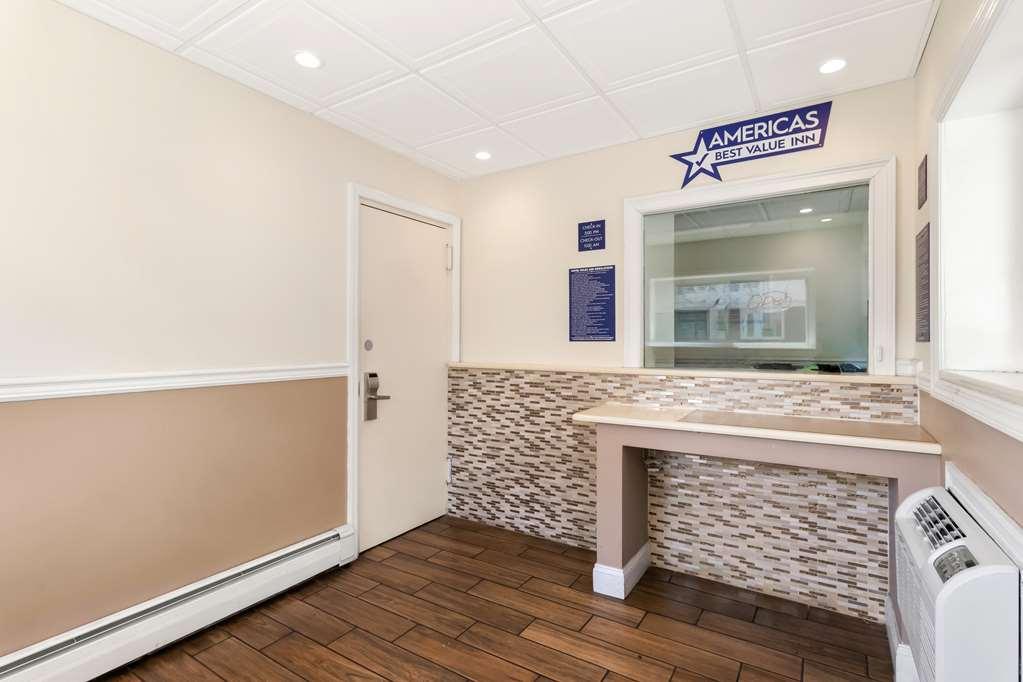 Americas Best Value Inn Avenel Woodbridge Wnętrze zdjęcie