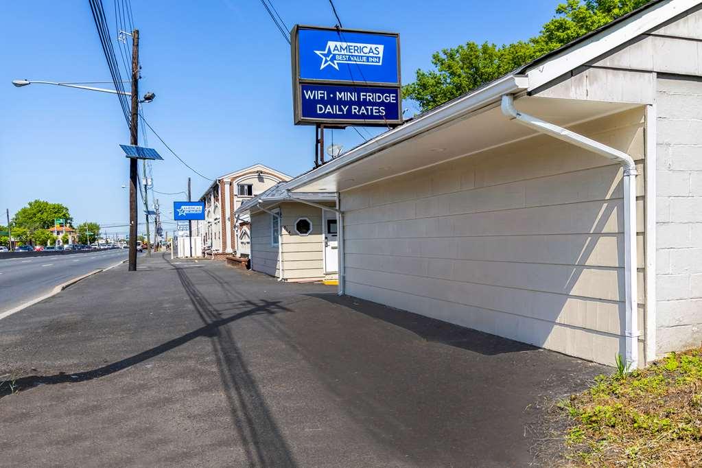 Americas Best Value Inn Avenel Woodbridge Zewnętrze zdjęcie