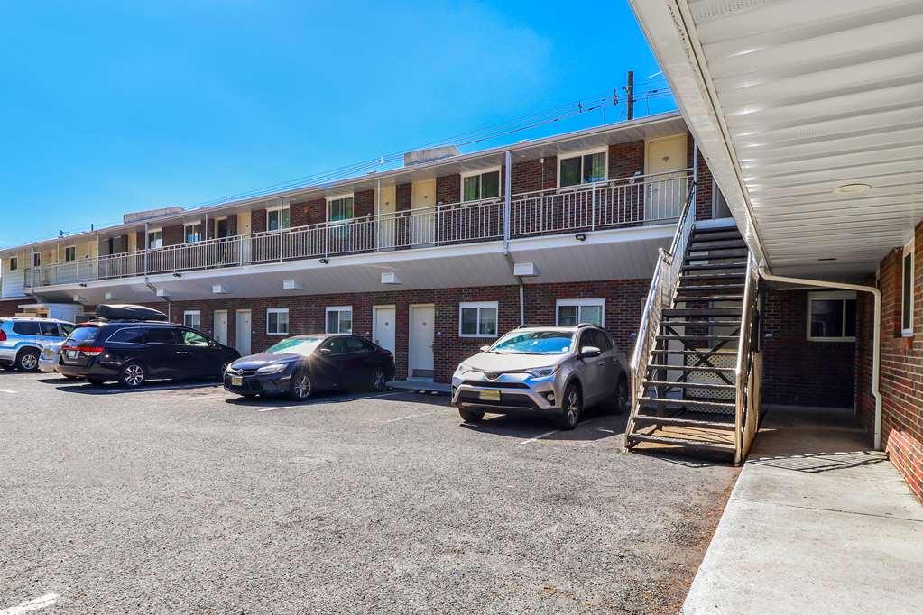 Americas Best Value Inn Avenel Woodbridge Zewnętrze zdjęcie